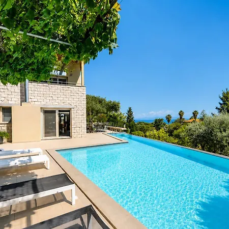 Villa Oleana Lefkada City